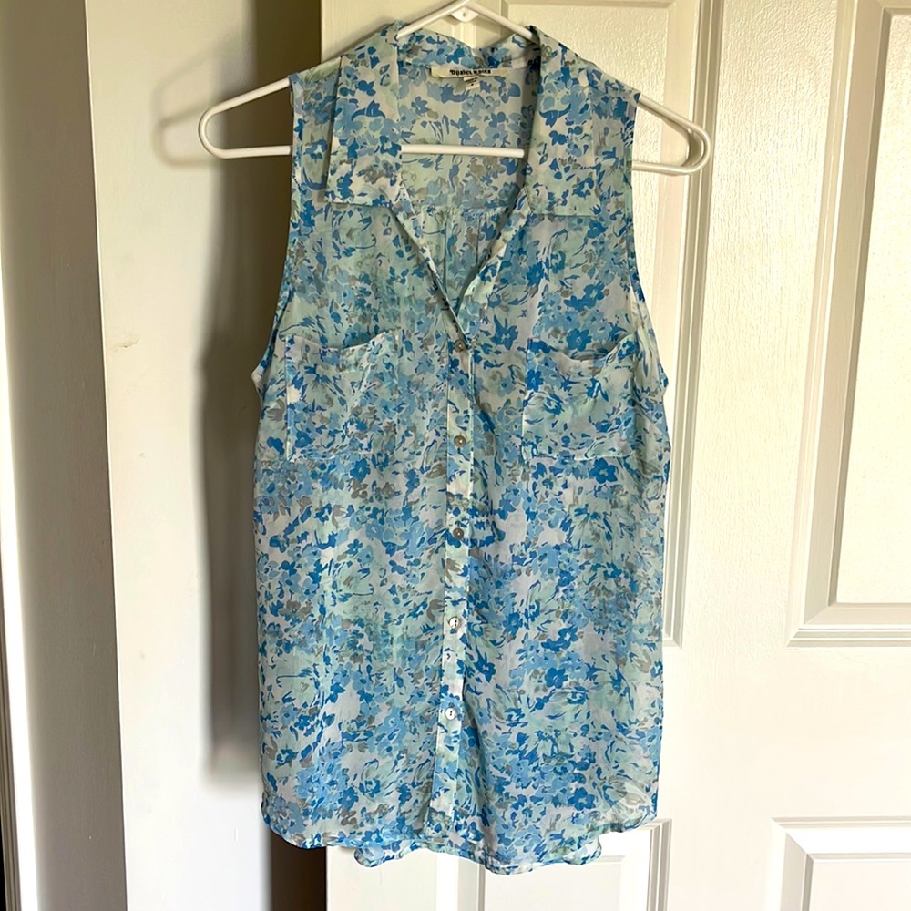 Daniel Rainn Sleeveless Sheer Floral Ladies Top - Size Medium